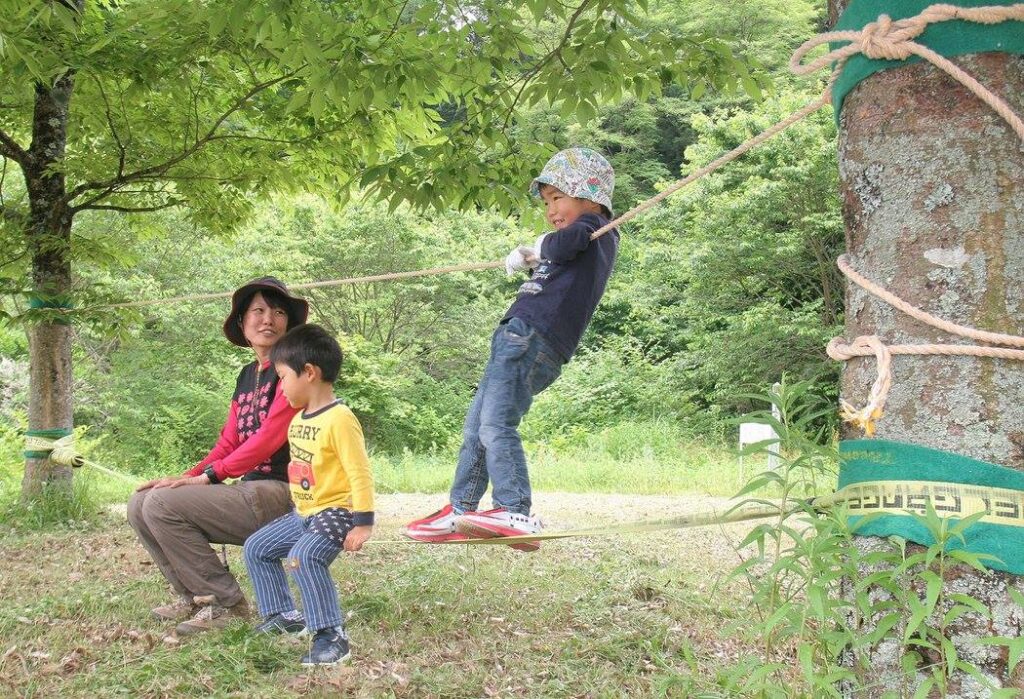 画像に alt 属性が指定されていません。ファイル名: %E6%A3%AE%E3%82%AB%E3%83%95%E3%82%A7%E3%82%B9%E3%83%A9%E3%83%83%E3%82%AF%E3%83%A9%E3%82%A4%E3%83%B3-1024x699.jpg